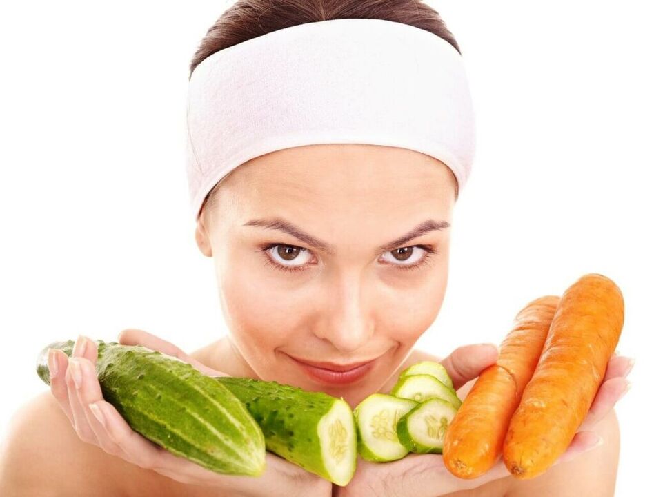 cucumber and carrot to rejuvenate the skin