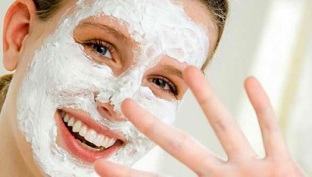 yeast mask to rejuvenate the face